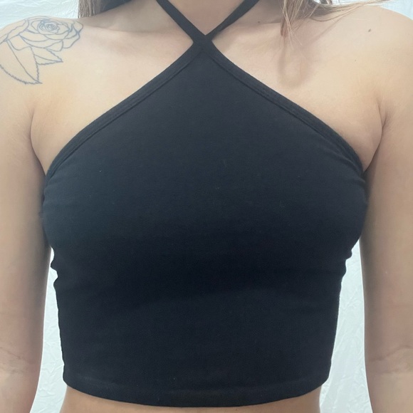 Forever 21 Tops - CROP TOP